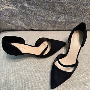 Nine West Black Suede Stiletto Heels with Pointed Toe (Size 7.5M)